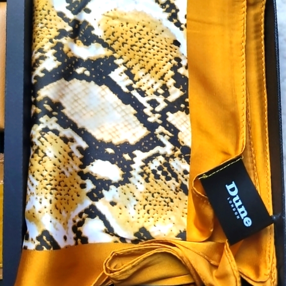 NWT Dune London Sartell Mustard Snake Card Holder Coin Purse Scarf Set - Picture 7 of 11